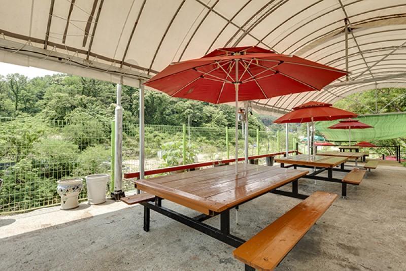 성주 쉴만한물가펜션 (Seongju Resting Water Pension)