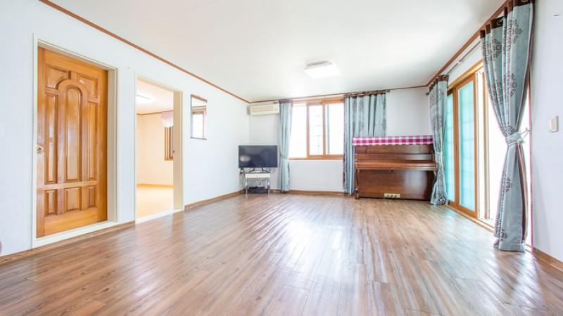 무주 스위트콘도펜션 (Muju Sweet Condo Pension)