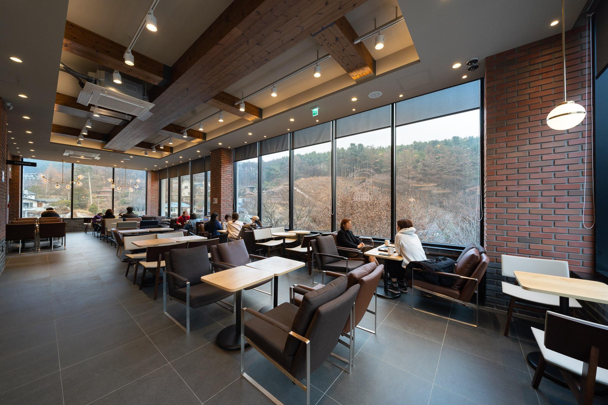 포천 호텔 꼬뮨 광릉수목원점(드라이브인 무인텔) (Pocheon Hotel Commune Motel)