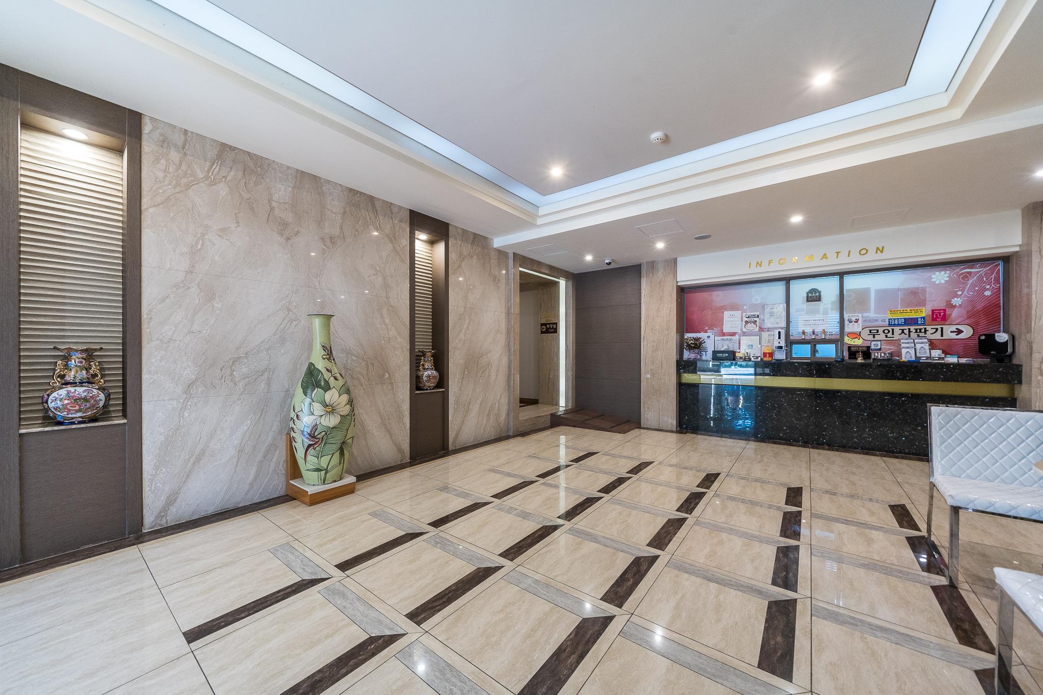 경주 보문 자라(ZARA) (Gyeongju Bomun Zara)