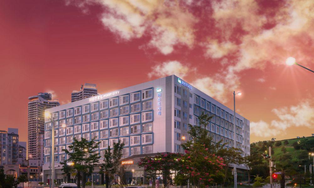 여수 퍼스트시티호텔 (FIRSTCITY HOTEL YEOSU)