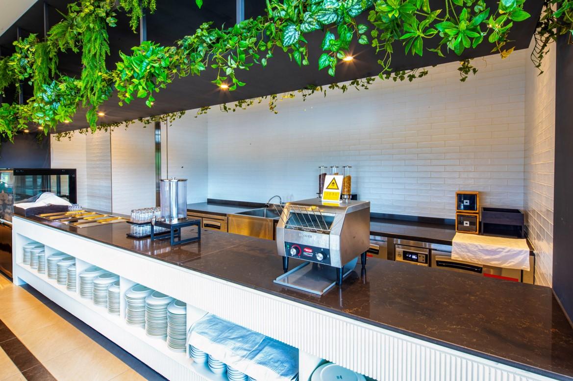 영랑호리조트 (Yeongrangho Resort)