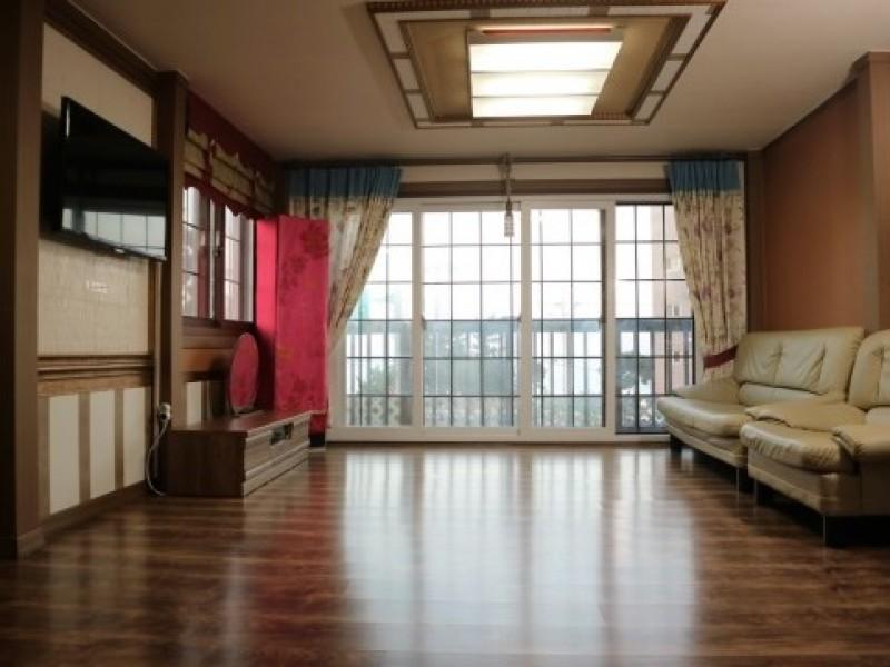 울진 노란뜰펜션 (Uljin Yellow Garden Pension)