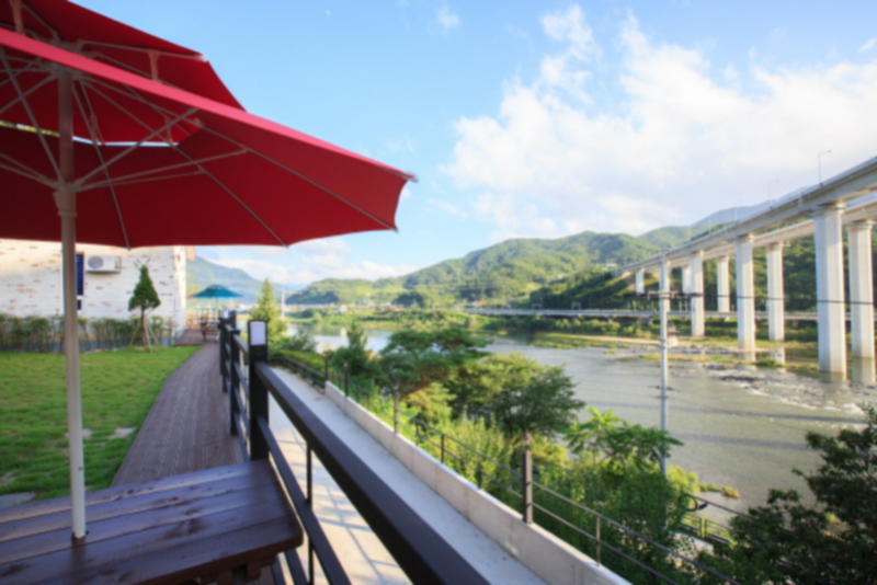 구례 별이준펜션 (Gurye Byeolyijun Pension)