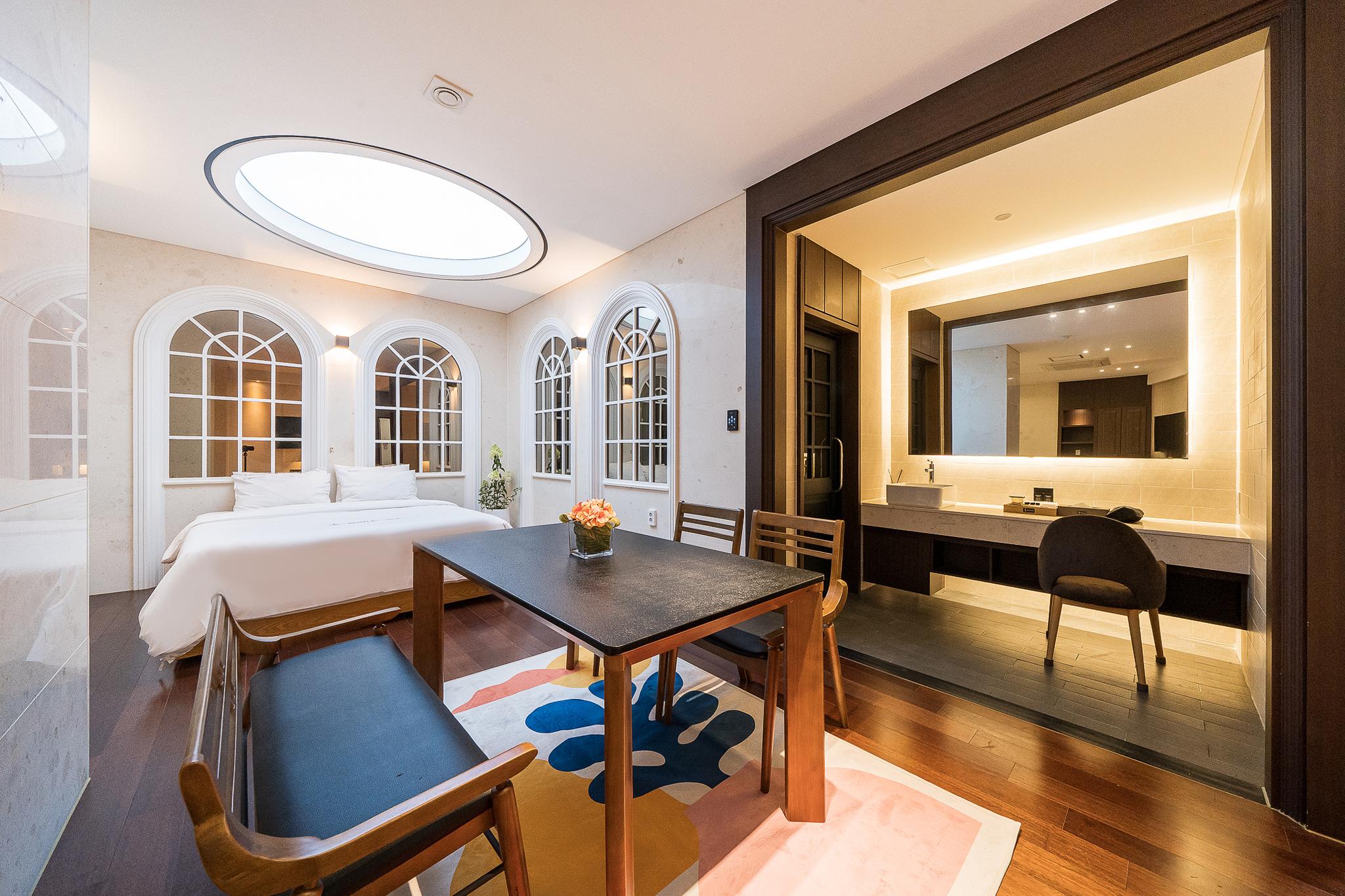 호텔아트하임 (Hotel Artheim)