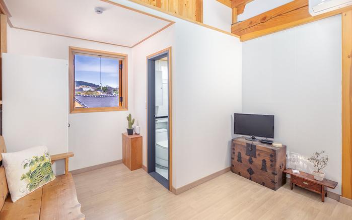 Moon and Star Hanok Pension