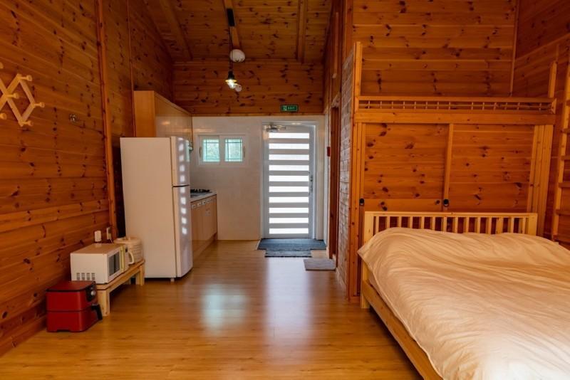 괴산 속리산통나무펜션 (Goesan Songnisan Tongnamu Pension)