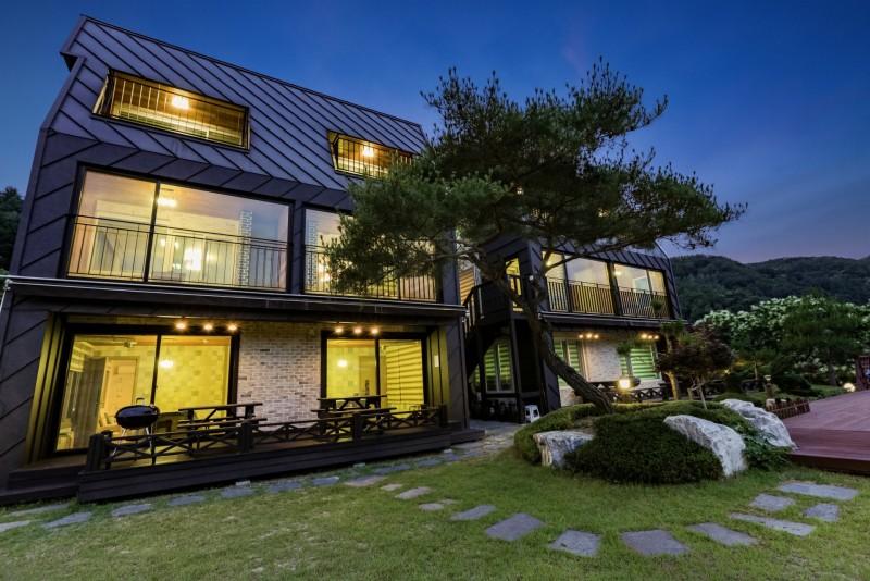홍천 라마리차펜션(비발디파크 인근) (Hongcheon Lamarica Pension (near Vivaldi Park))