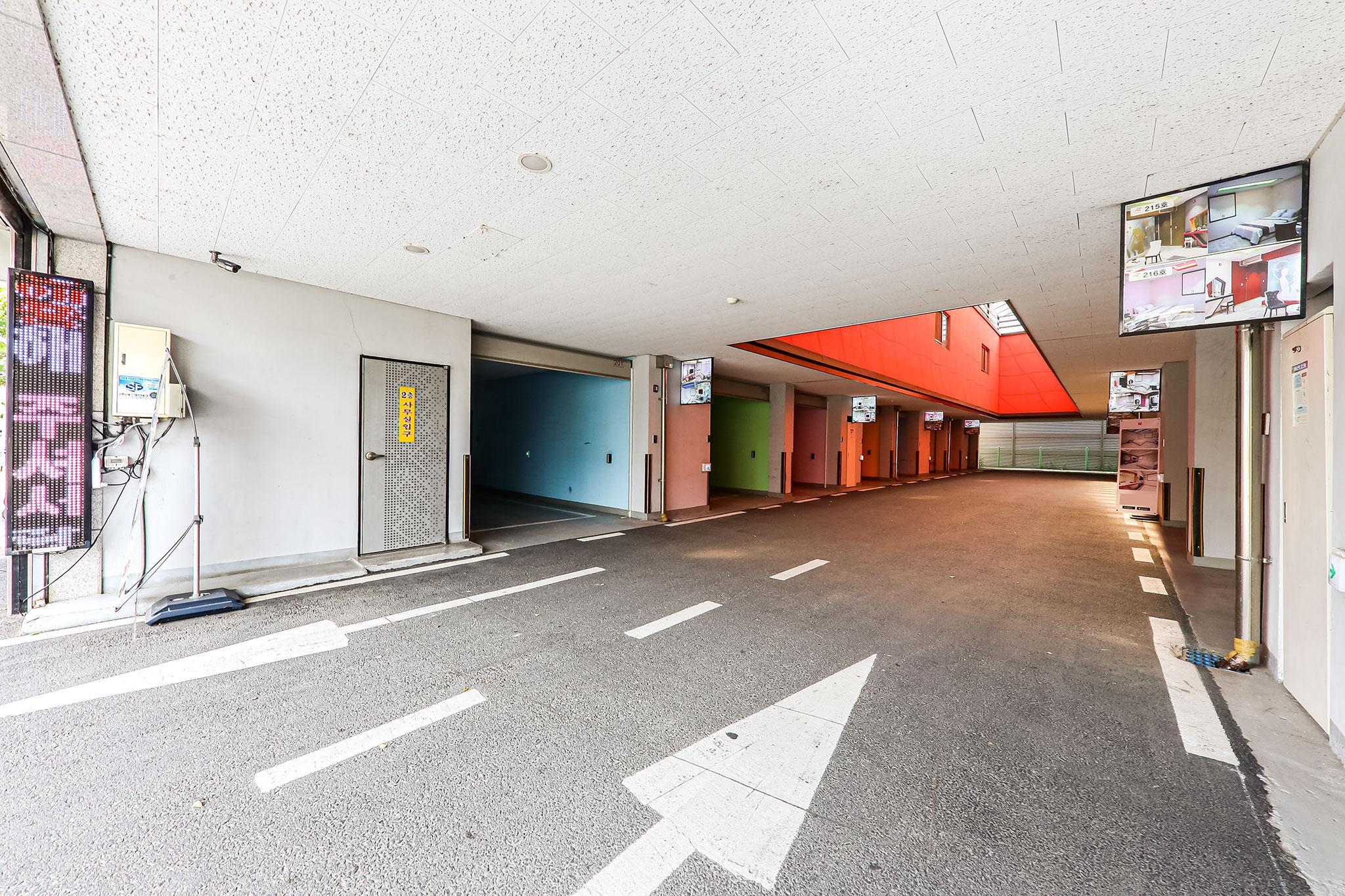 충주 샵 무인텔 (Chungju Sharp Self check-in Motel)