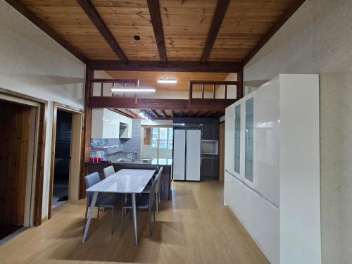 유럽마을 문화체험 B&B Basic 코스 (Europe Village Cultural Experience B&B Basic Course)