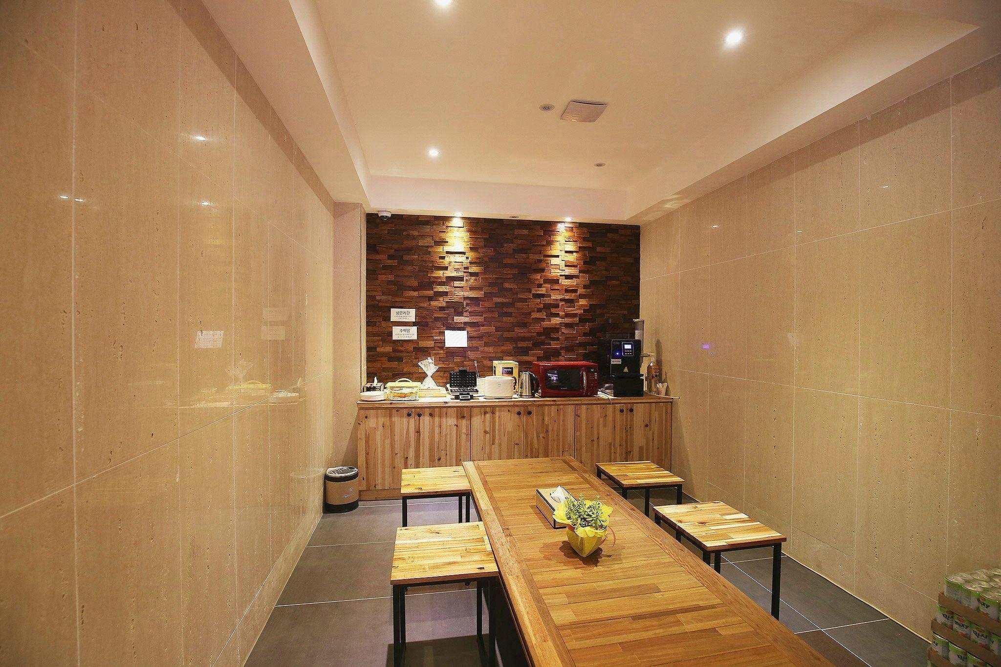 호텔 카몬 (Seocheon Hotel Kamon)