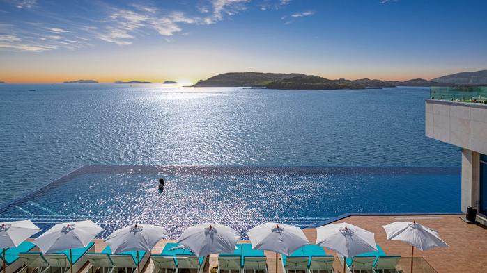 Stone Island Pool Villa