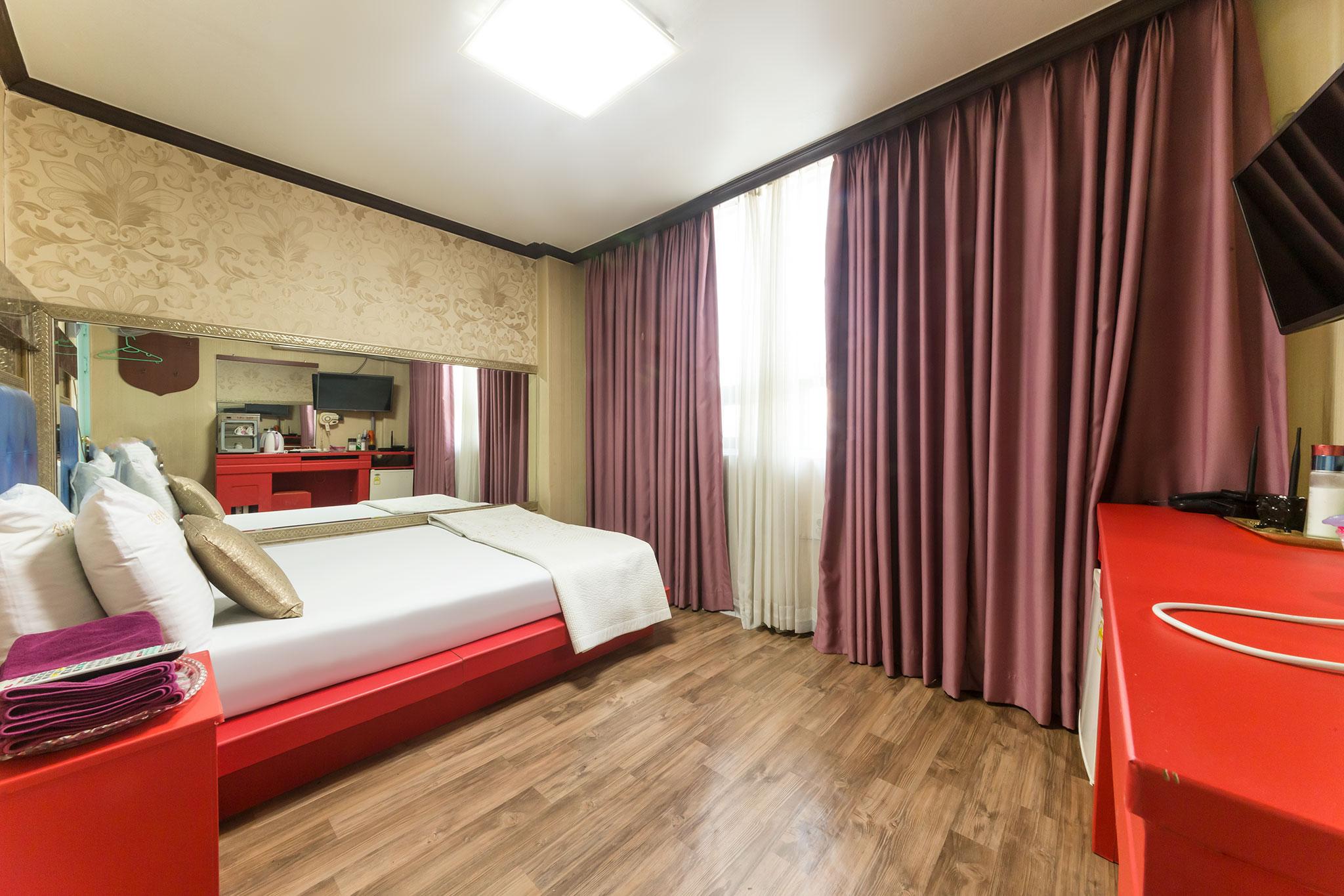 포천 신라모텔 (Pocheon Shilla Motel)