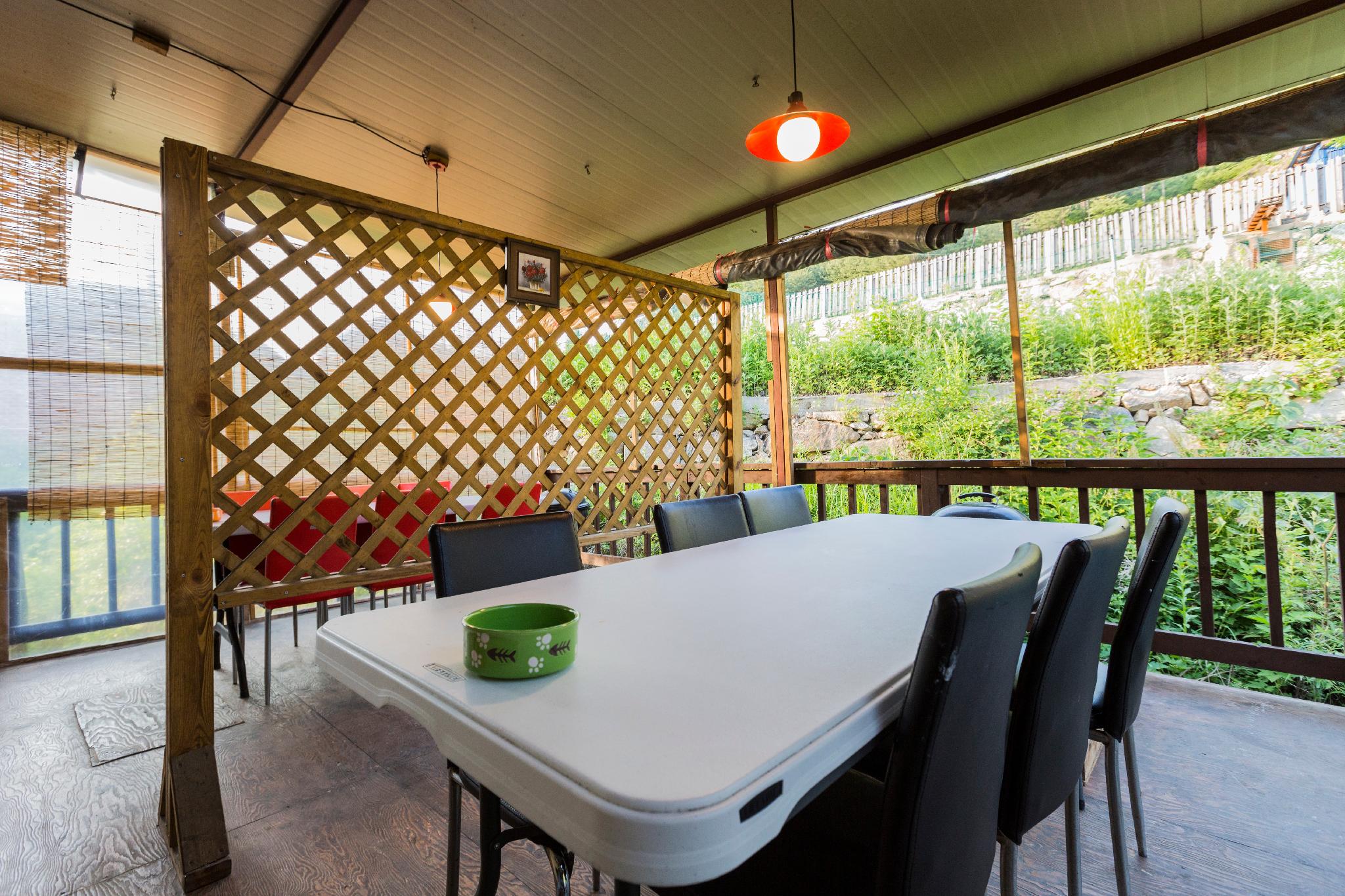 가평 해뜨는숲속 펜션 (Gapyeong hatteuneun supsok pension)