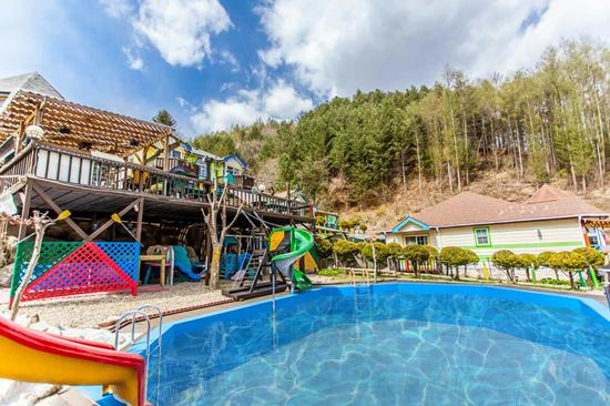 Bird Sound Pension in the Morning