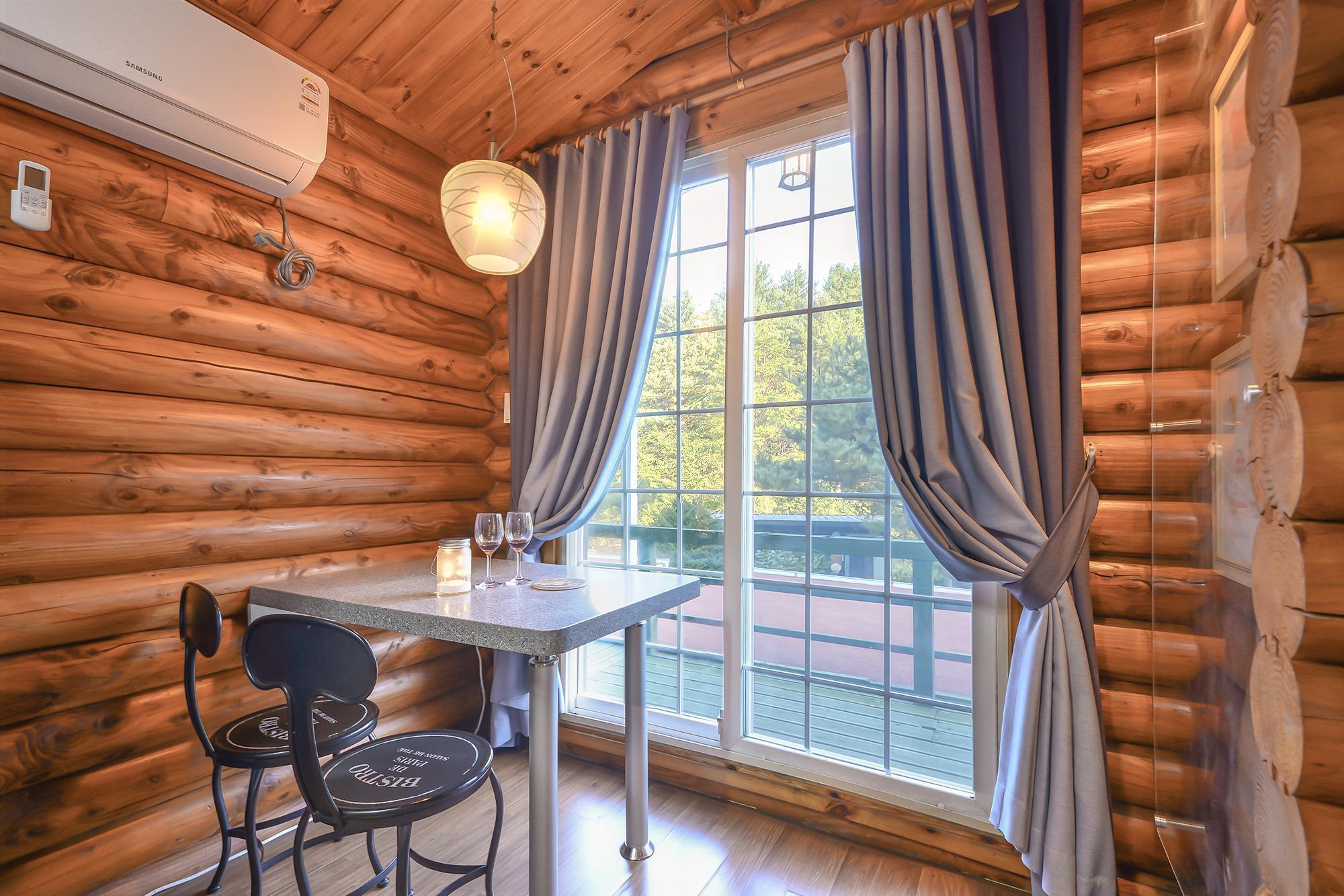 포천 아름드리 펜션 (Pocheon Arumdri Pension)