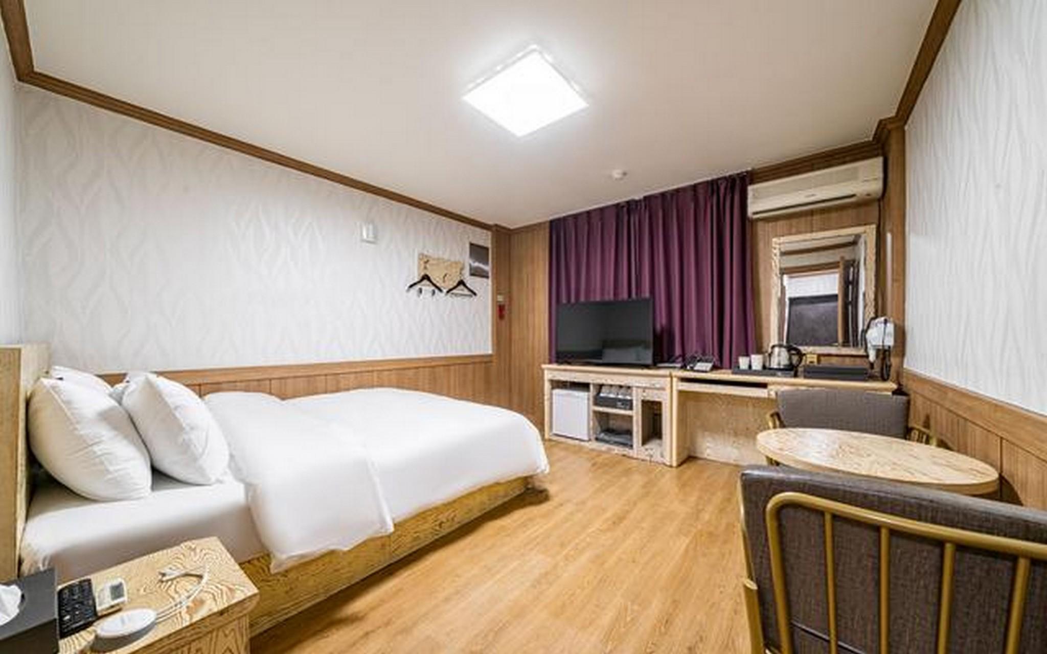 부여 구드래 119번길 무인텔 (Buyeo Gudeorae 119 Beongil Motel)