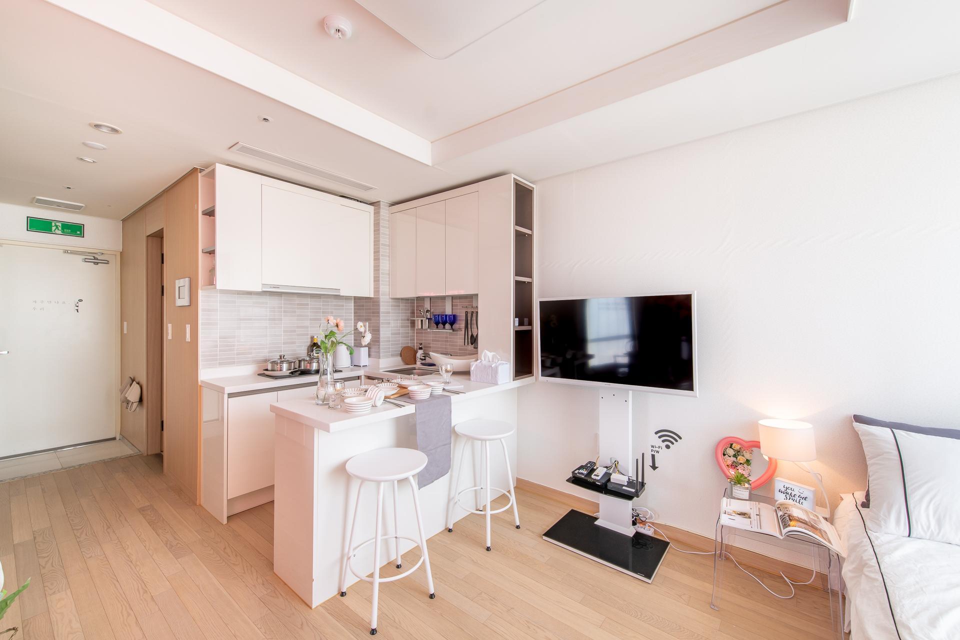 서면의 스튜디오 아파트먼트 (39m², 프라이빗 욕실 1개) (+164 New!! lovely  healing& cozy  room #sub2min)