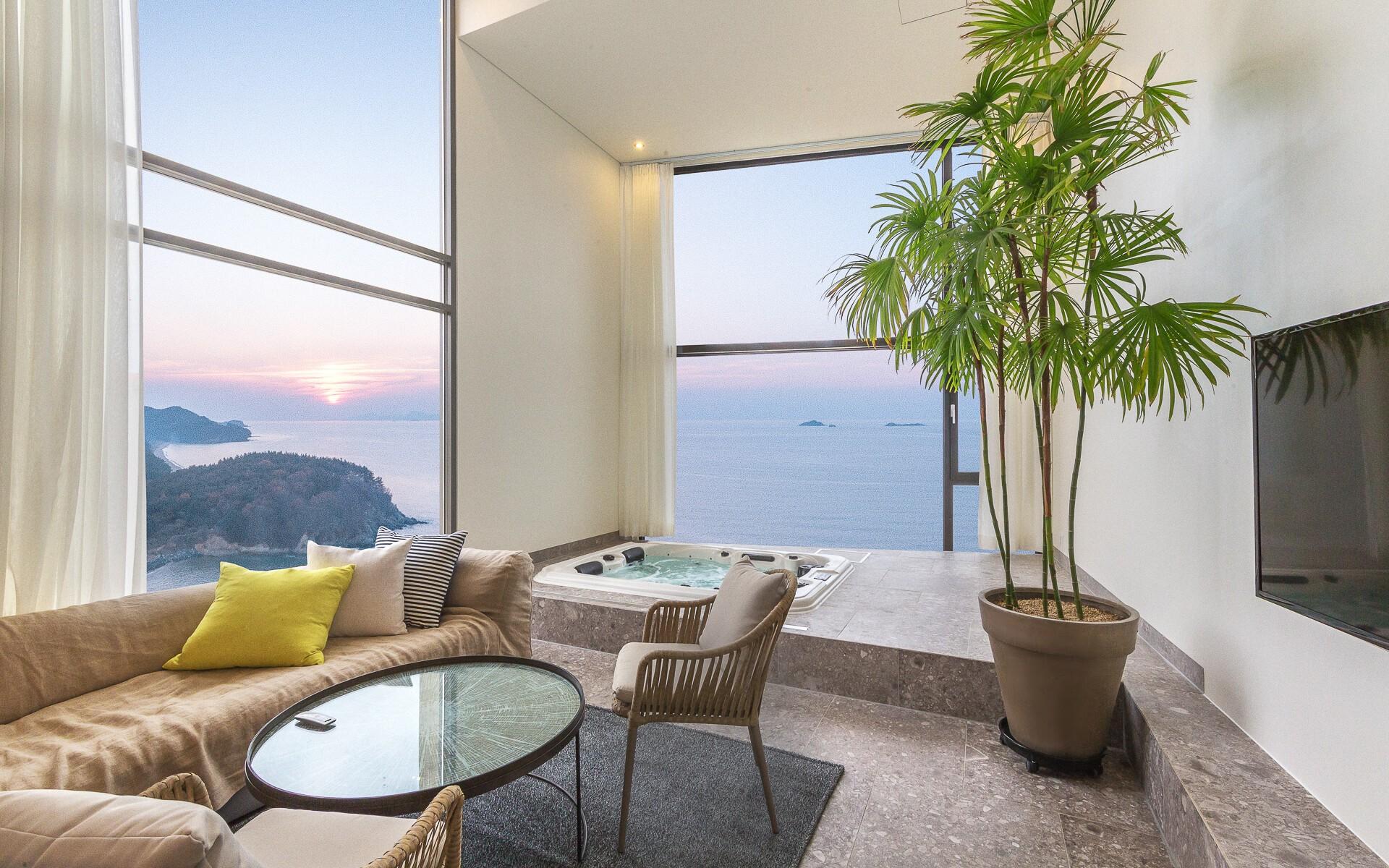 변산 바라한 펜션 (Byeonsan Barahan Pension)