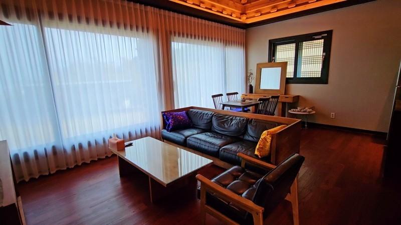 세종 보섬가한옥펜션 (Sejong Bossumga Hanok Pension)