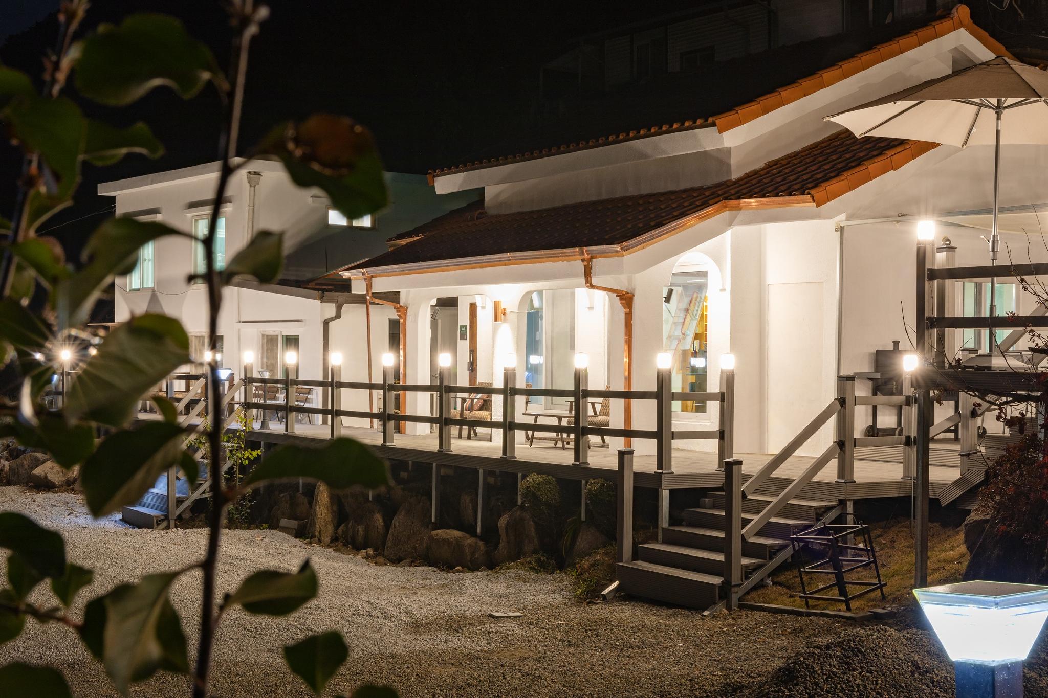 자연을담은 집 (Yangpyeong Jayeoneuldameun House)