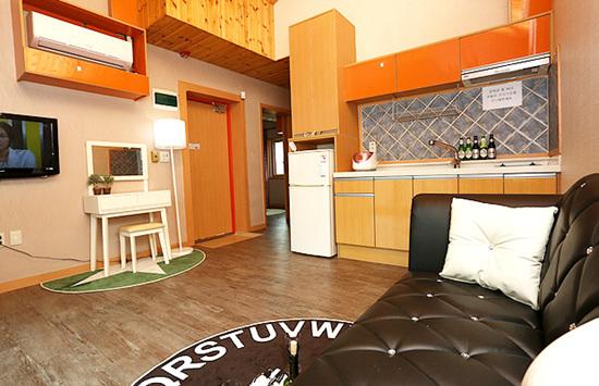 Sea and Blue Sol Pension