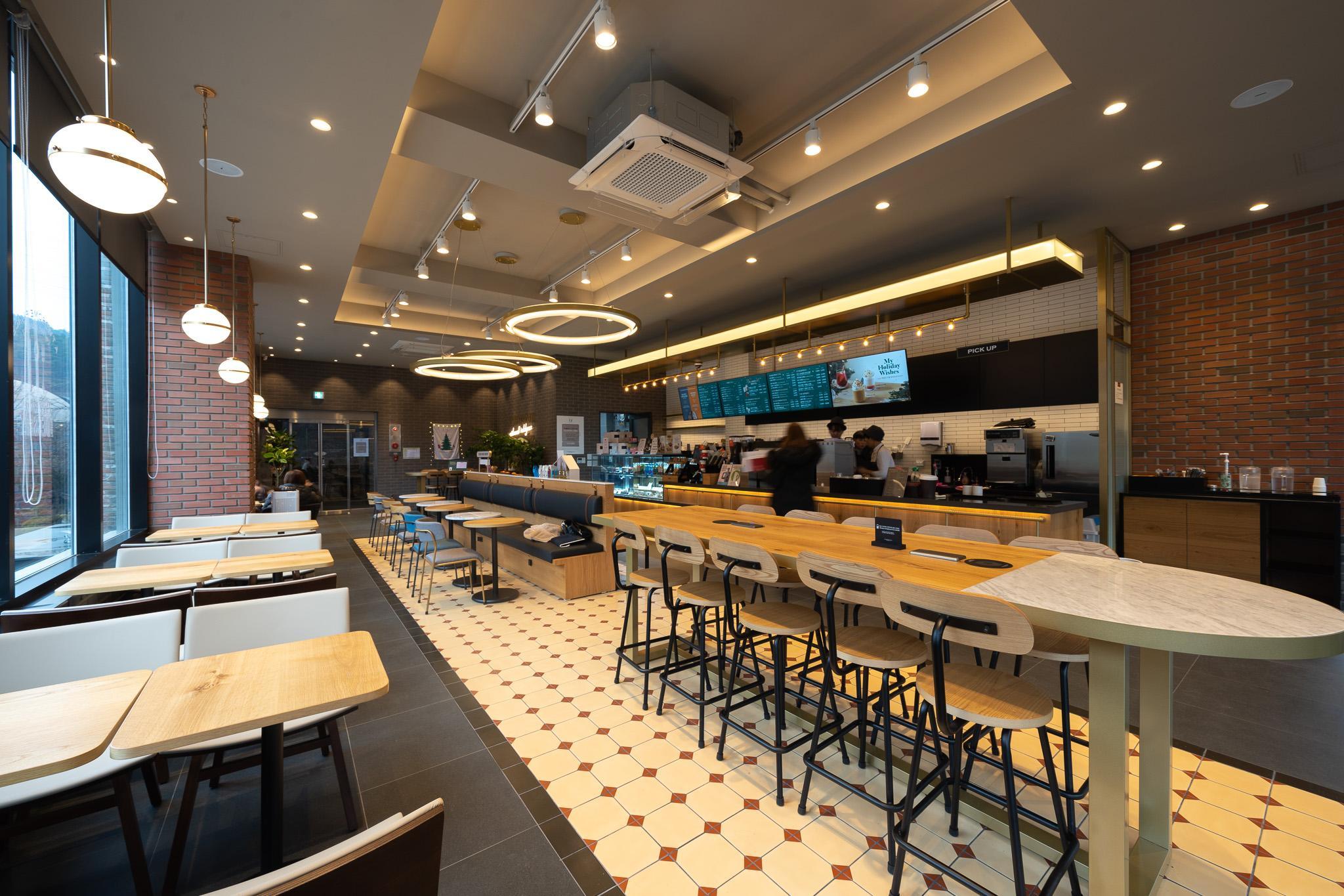 포천 호텔 꼬뮨 광릉수목원점(드라이브인 무인텔) (Pocheon Hotel Commune Motel)