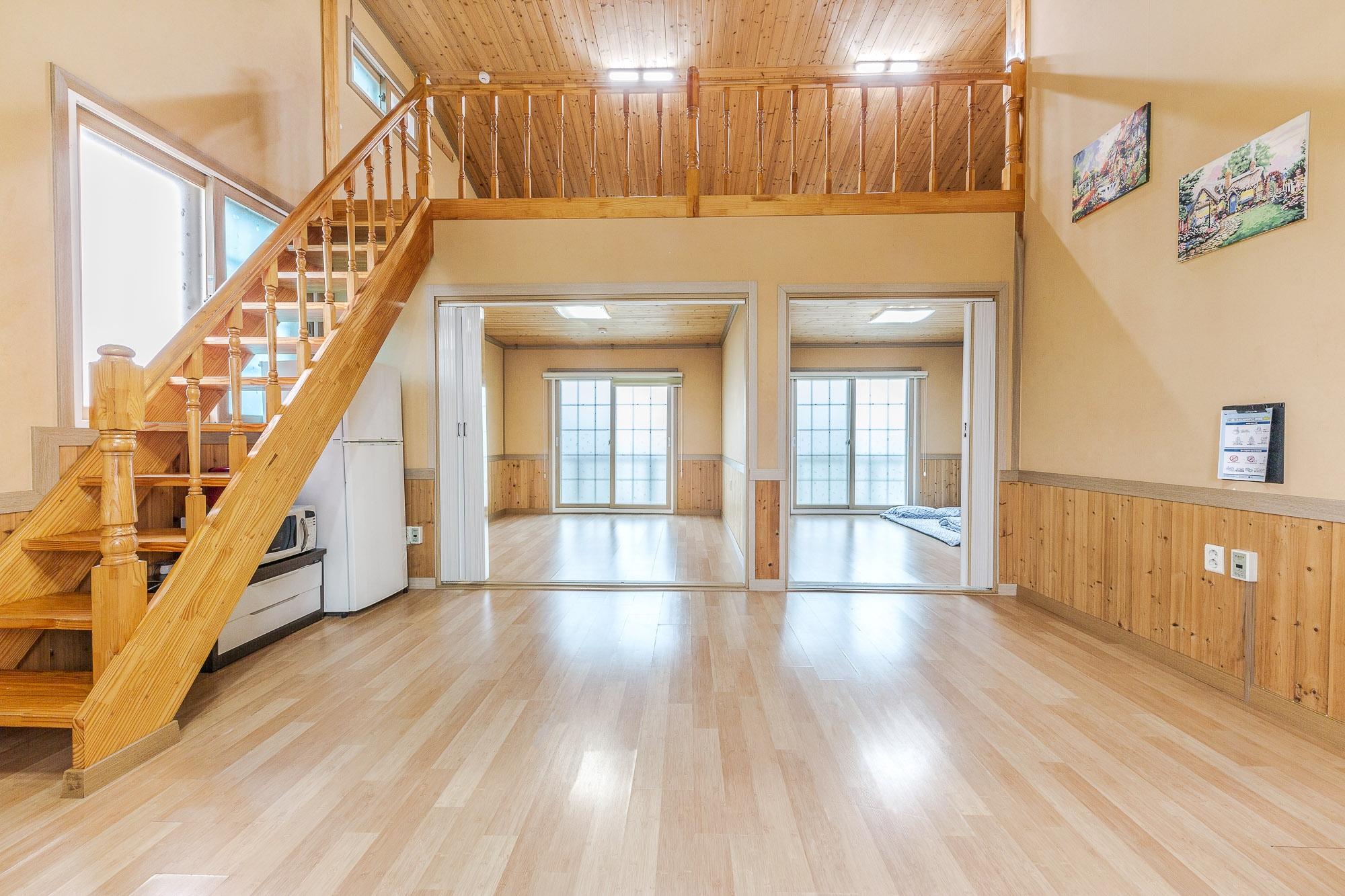 순천만 무한도전 펜션 (Suncheonman Muhan Dojan Pension)