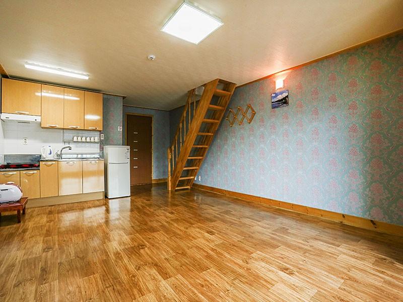 단양 북벽펜션 (Danyang Bukbyeok Pension)