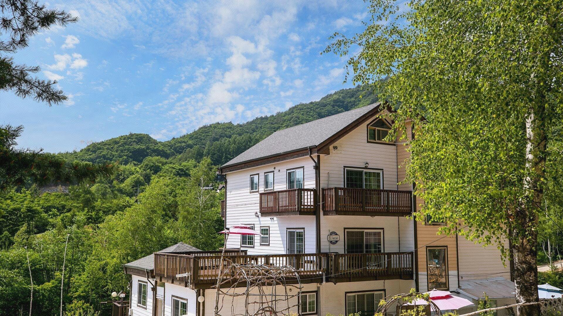 평창 비밀의화원 펜션 (Pyeongchang Secret Garden Pension)