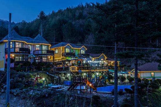 Bird Sound Pension in the Morning