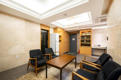 호텔아트하임 (Hotel Artheim)