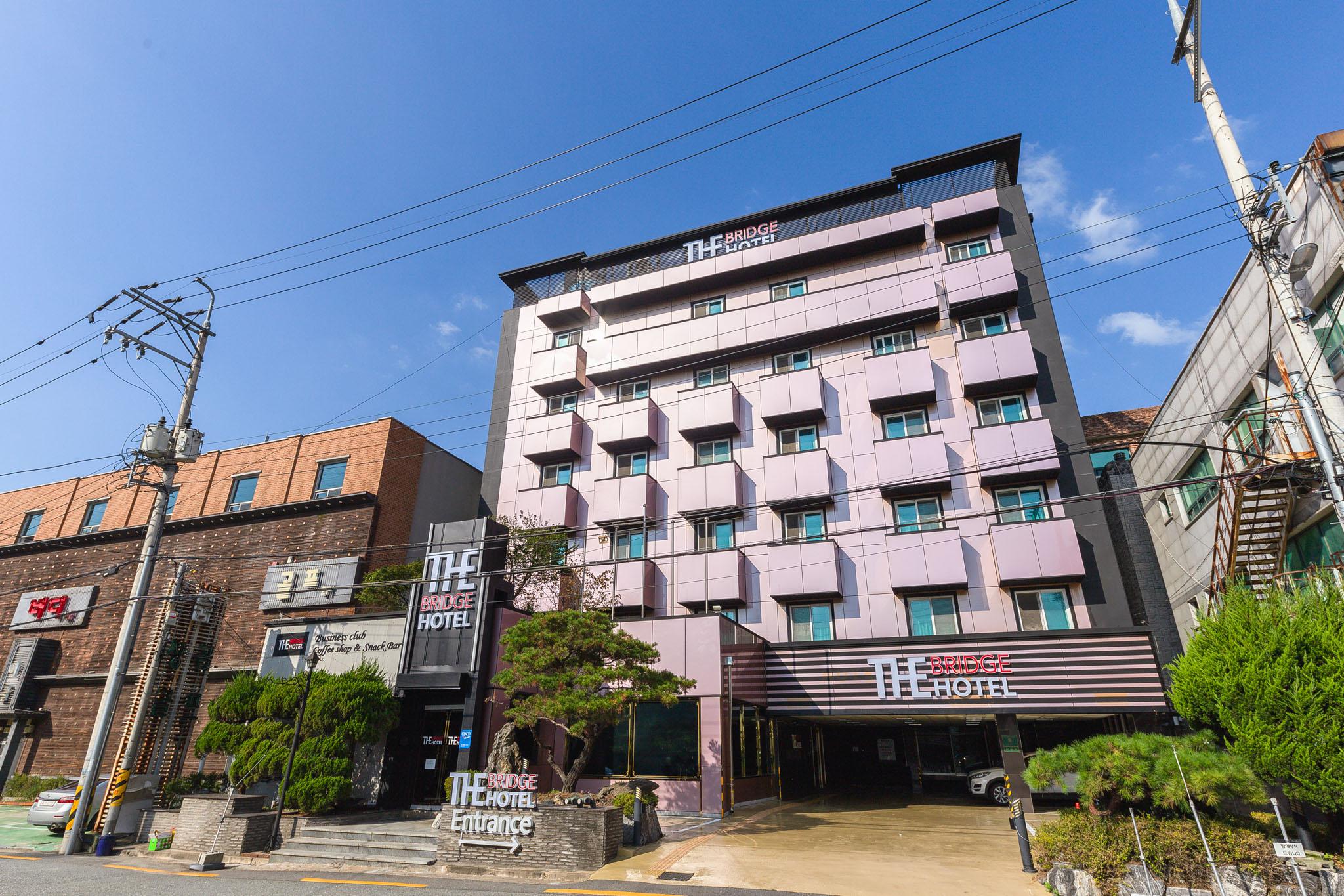 군산 THE BRIDGE HOTEL (Gunsan THE BRIDGE HOTEL)