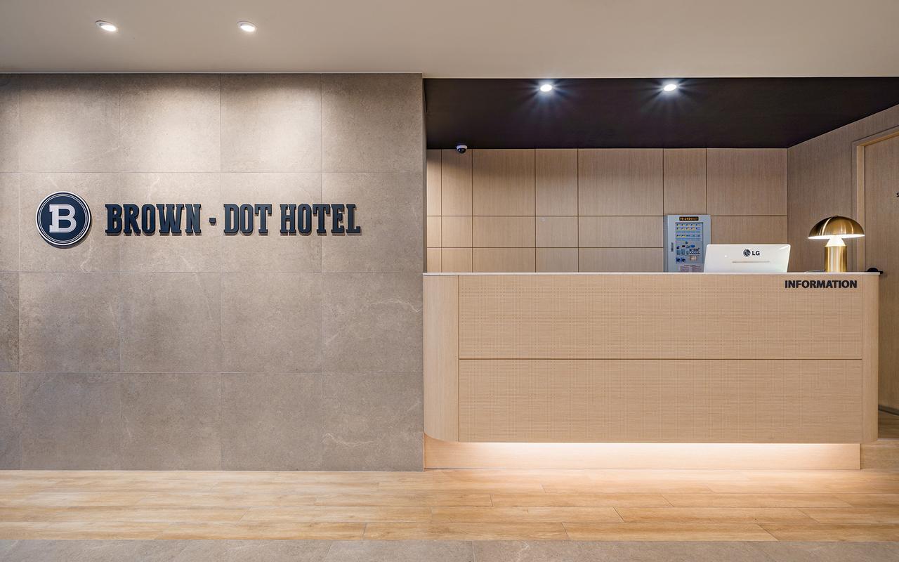 브라운도트 강릉경포점 (Brown Dot Gangneung Gyeongpo)