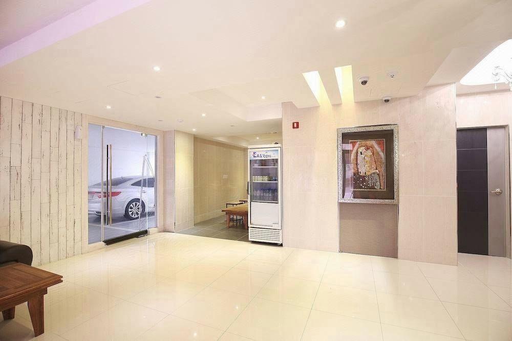 호텔 카몬 (Seocheon Hotel Kamon)