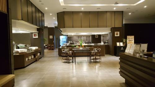 푸르미르 호텔 (Hotel PRUMIR)