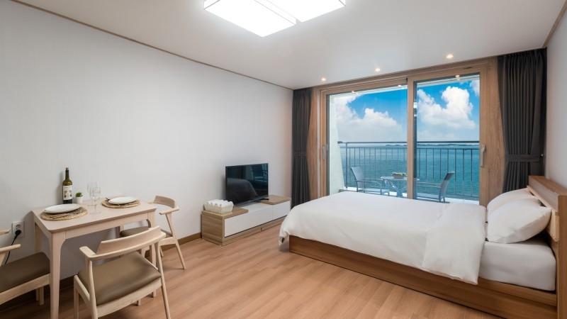 제부도 바닷길펜션 (Jebudo Beach Pension)