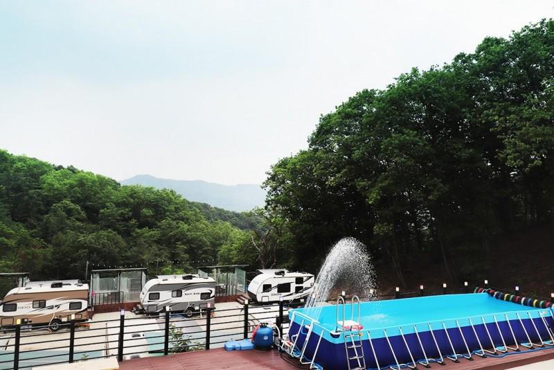 가평 포레스트카라반랜드펜션 (Gapyeong Forest Caravan Land Pension)
