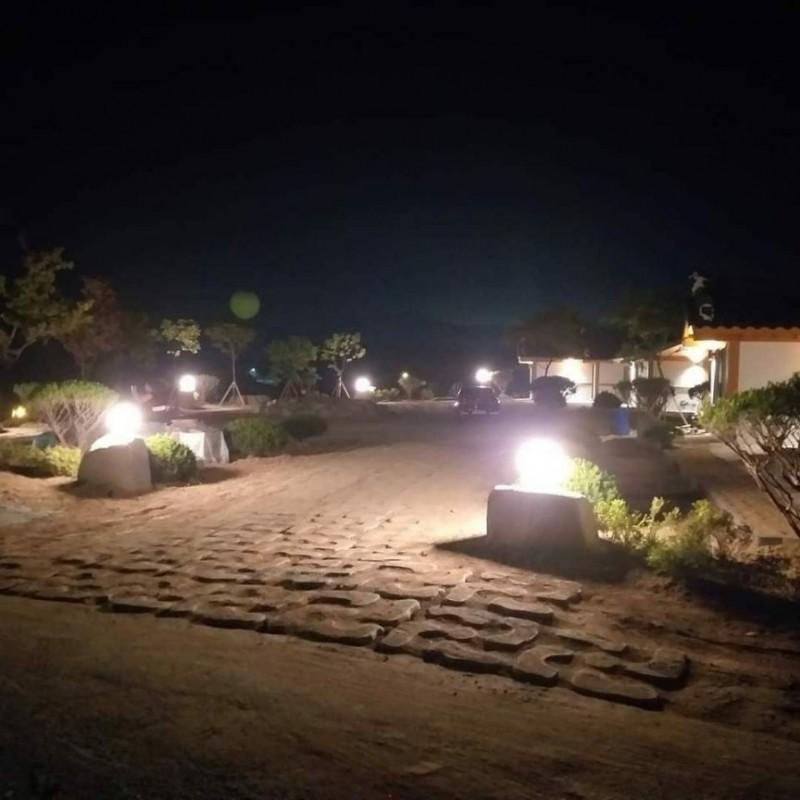 청주 예궁한옥마을펜션 (Cheongju Yegung Hanok Village Pension)