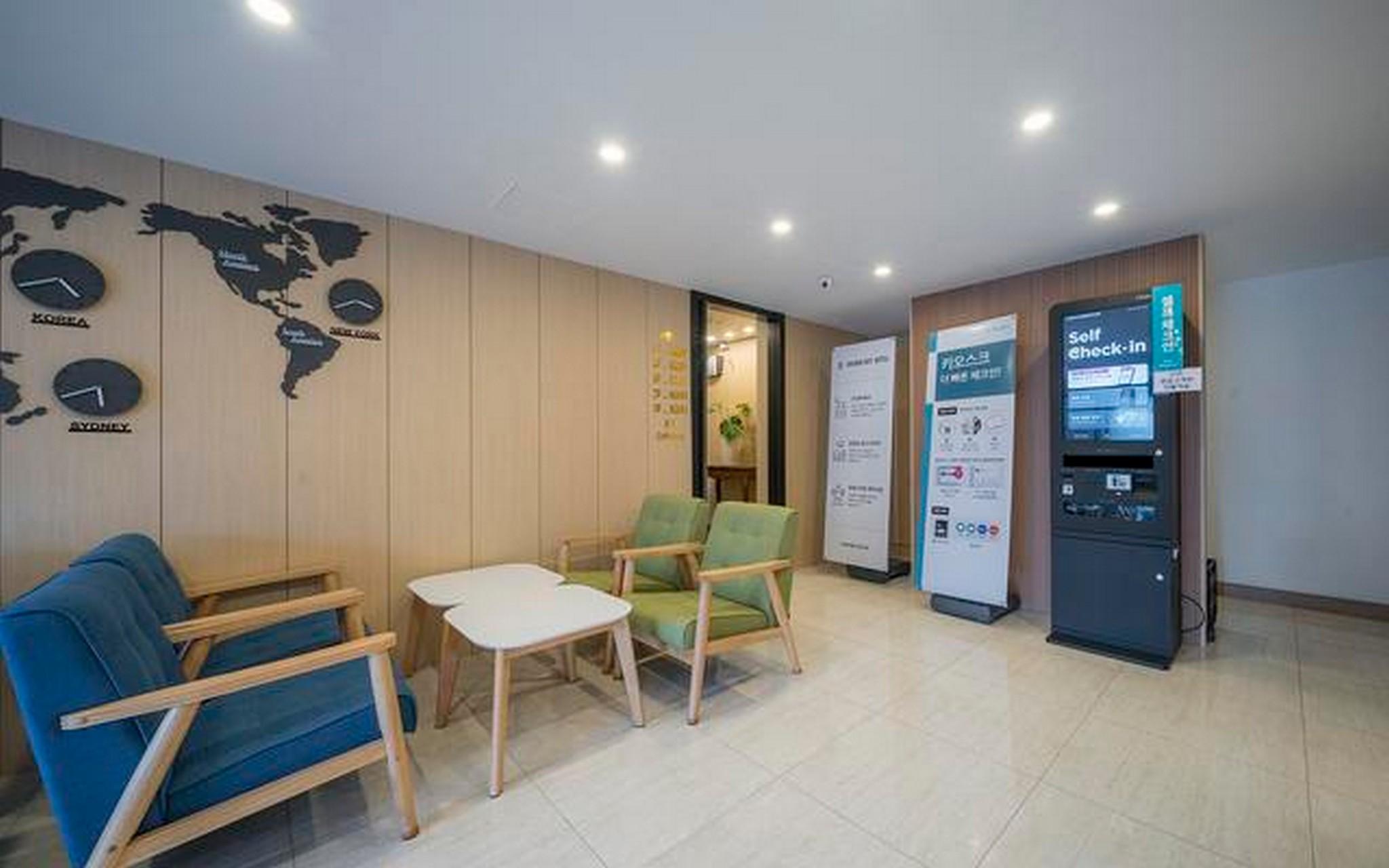 Andong Brown Dot and Andong Culture Street Branch