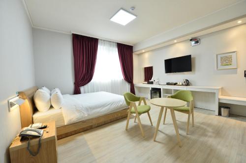 광주 관광 호텔 (Gwangju Tourist Hotel)