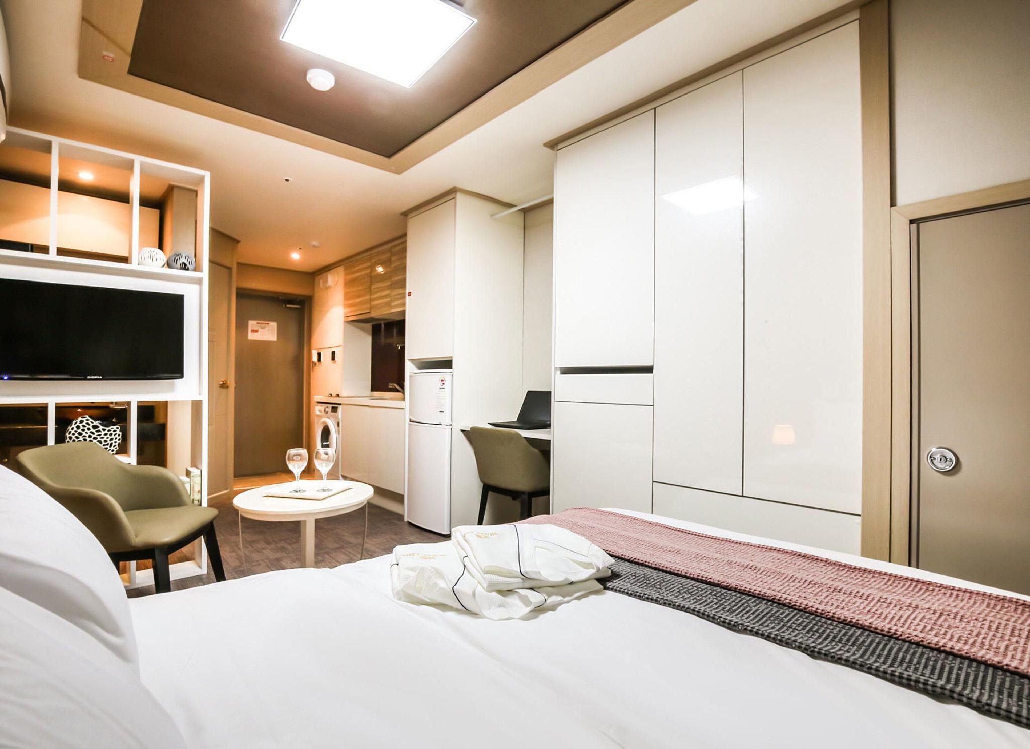 레지던스 호텔 라인 (Residence Hotel Line)