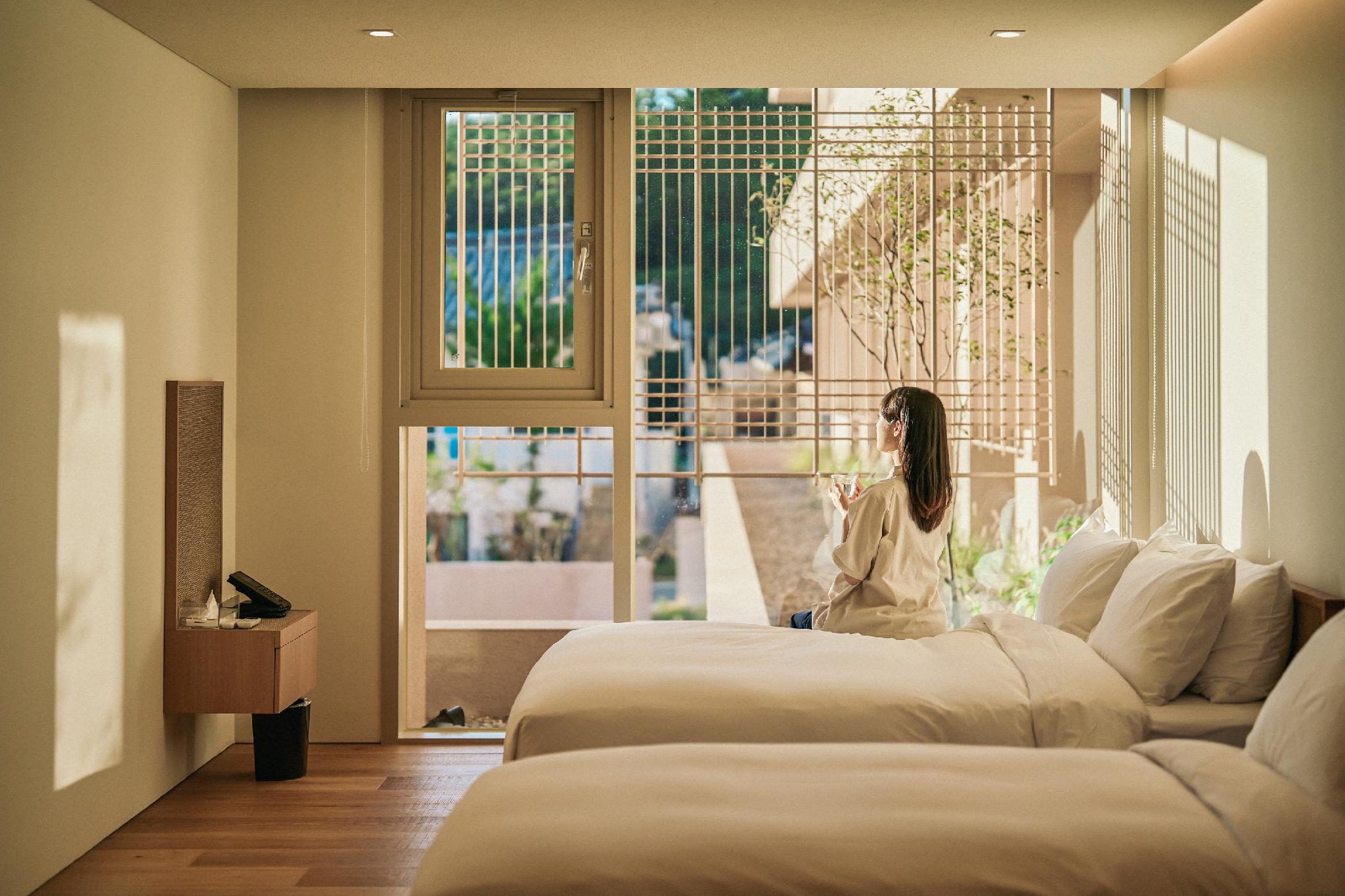 이제 경주 (IJE Gyeongju)