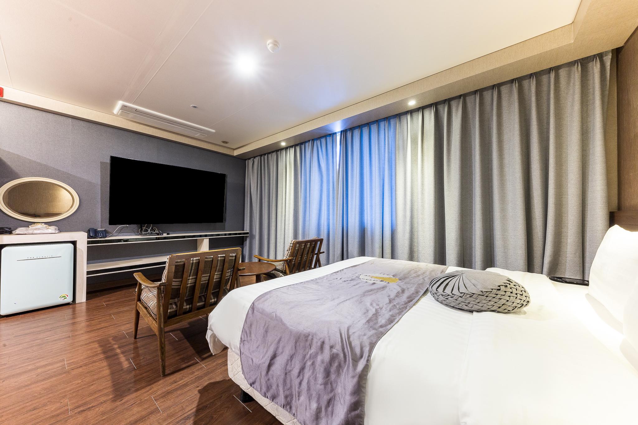 더 마크 호텔 (The Mark Hotel)