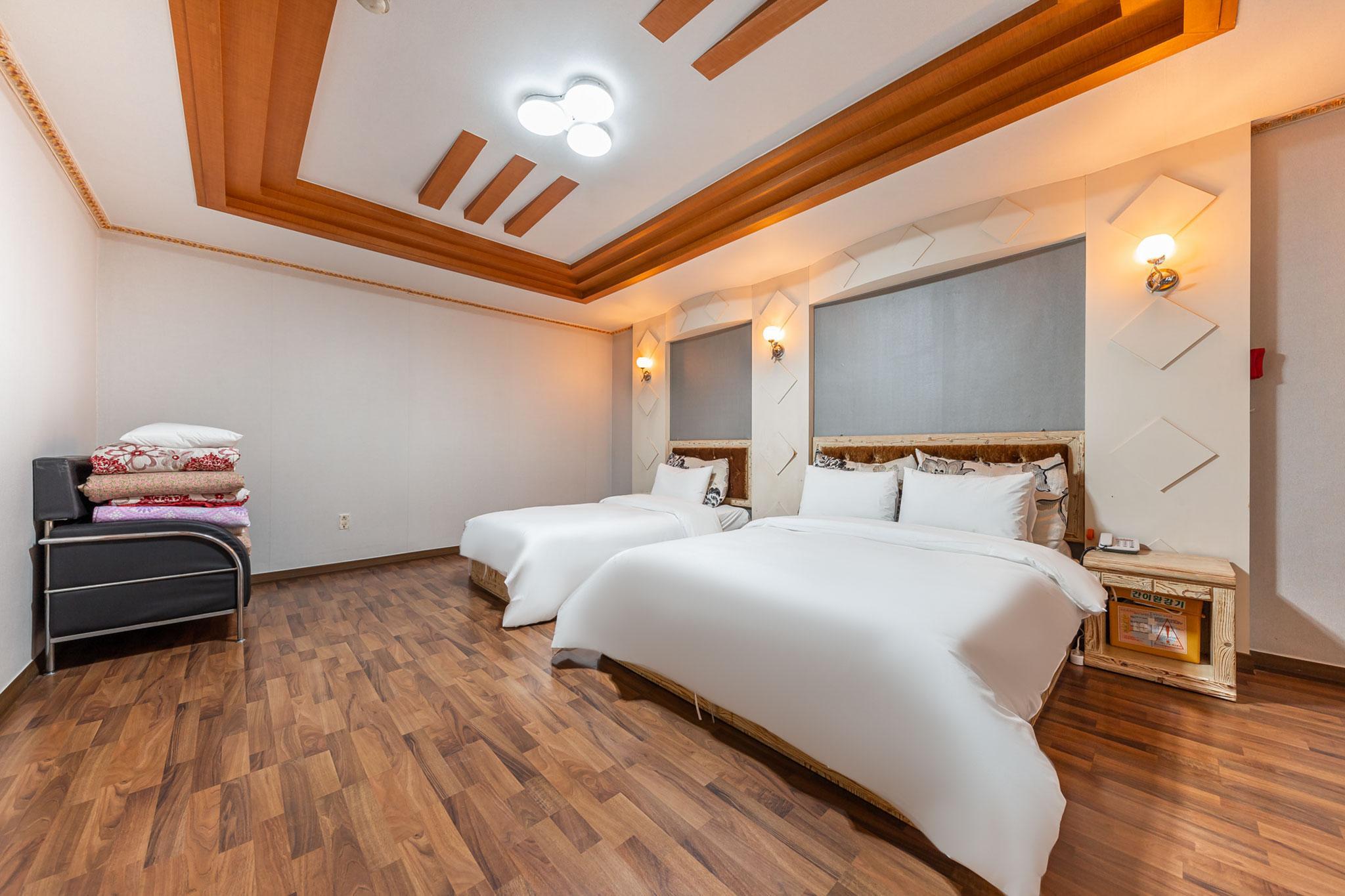 모텔 나인 (Motel Nine)