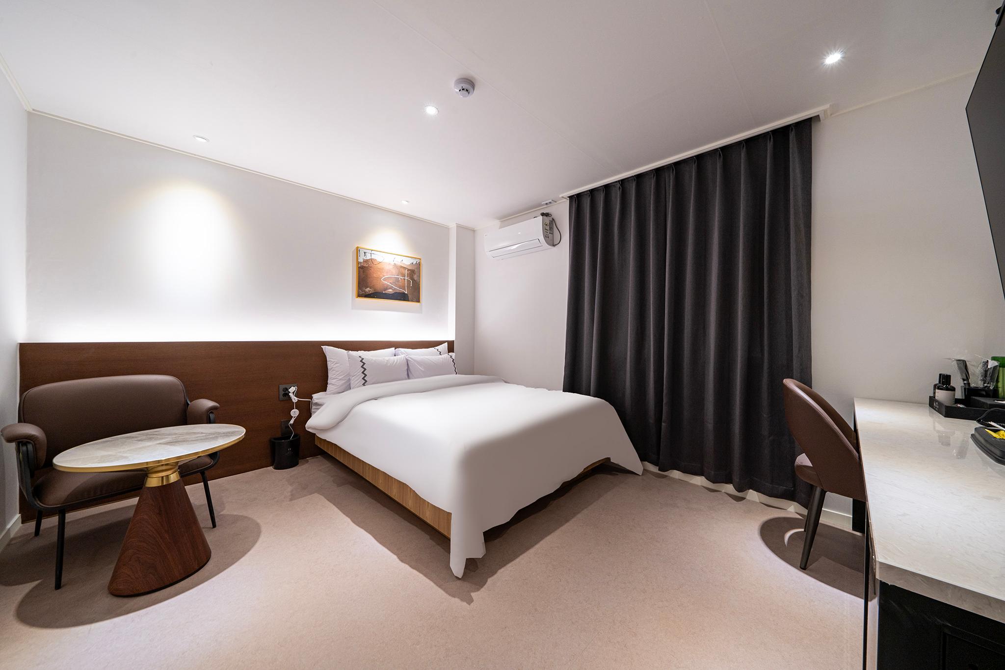 제천 아리호텔 (Jecheon Ari Hotel)