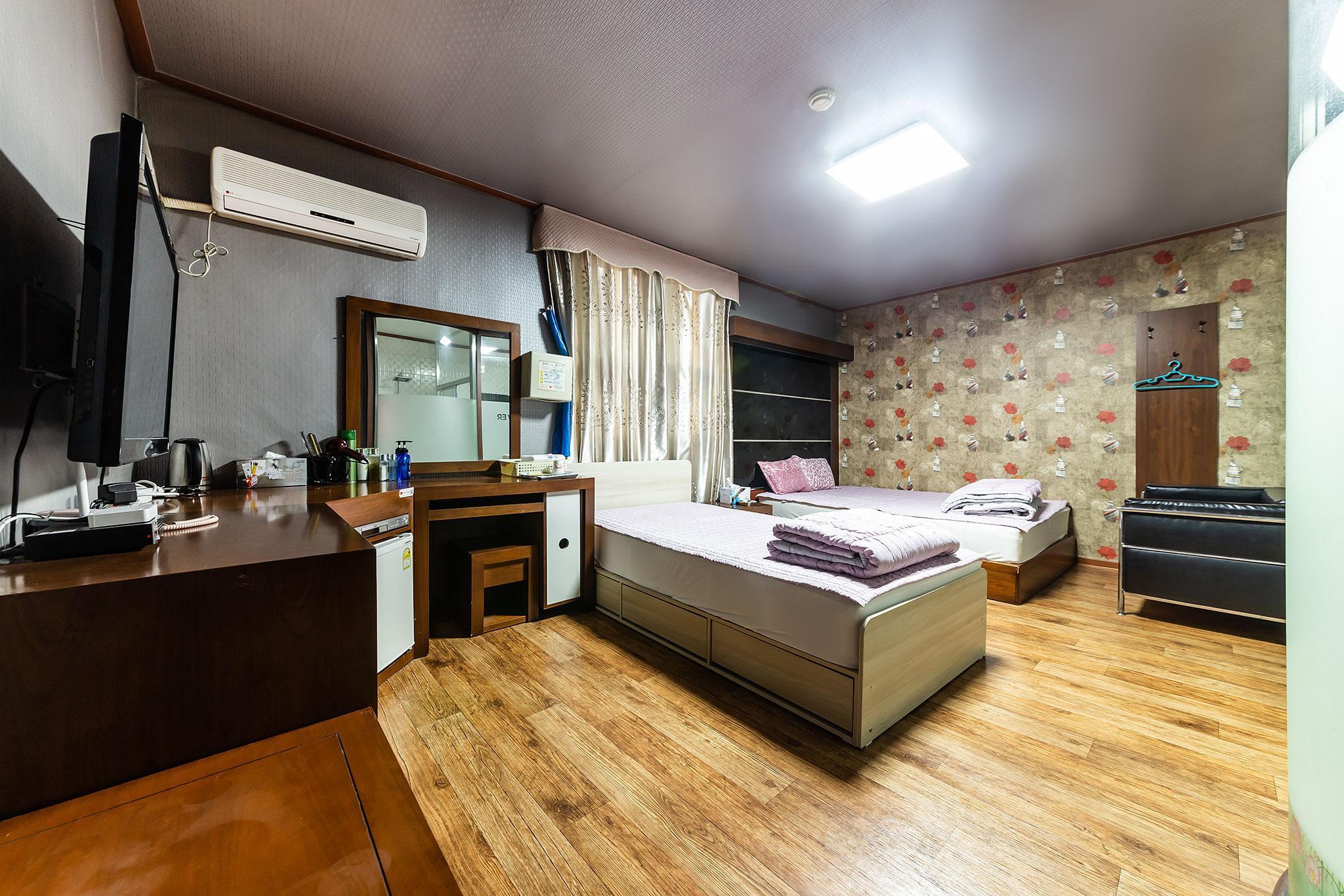 춘천 호텔 공지천 2 (Chuncheon Hotel Gongjicheon 2)