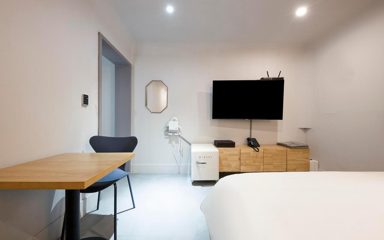 청주 호텔 페르소나 (Cheongju Hotel Persona)