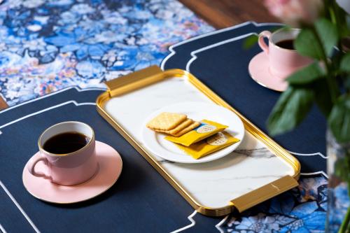 켈리포니아 호텔 (California Hotel)