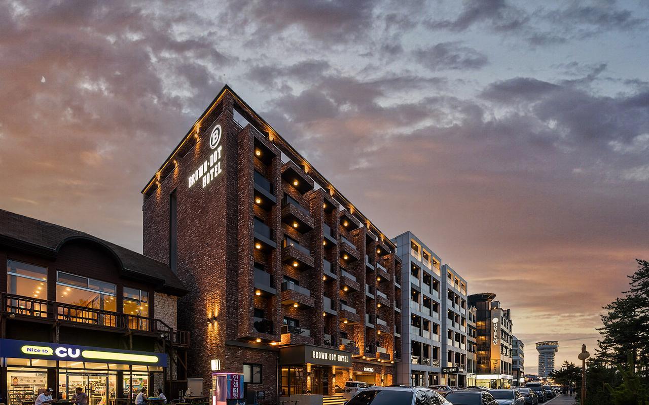 브라운도트 강릉경포점 (Brown Dot Gangneung Gyeongpo)